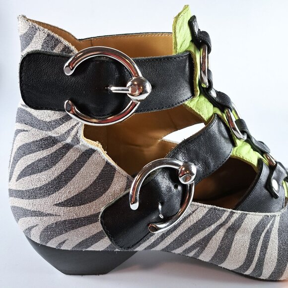 John Fluevog Tammi Rose Ankle Booties Zebra/Green Size 7.5 - Picture 5 of 15